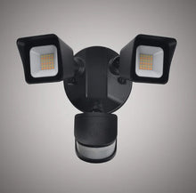 Load image into Gallery viewer, VINCI LED SENSOR LIGHT W / PHOTOCELL
